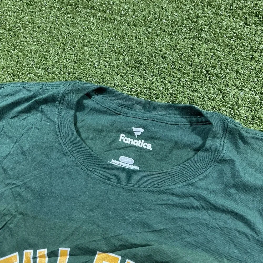 Men’s Fanatics Oakland Athletics Short Sleeve T-Shirt – Size M NWOt
